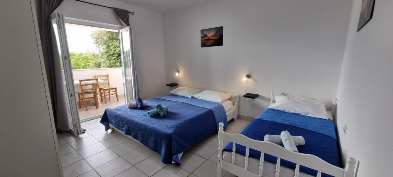 Apartments La Playa Pula Exterior photo